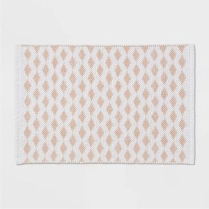 NWT Reversible Bath Rug neutral/white - Threshold